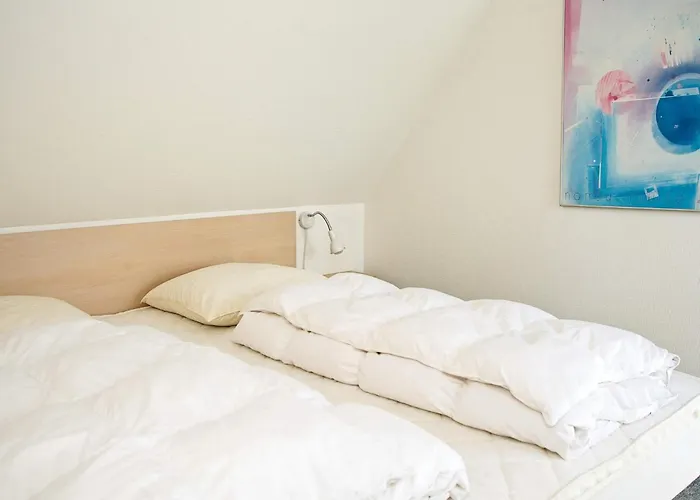 6 Person In Hejls-by Traum